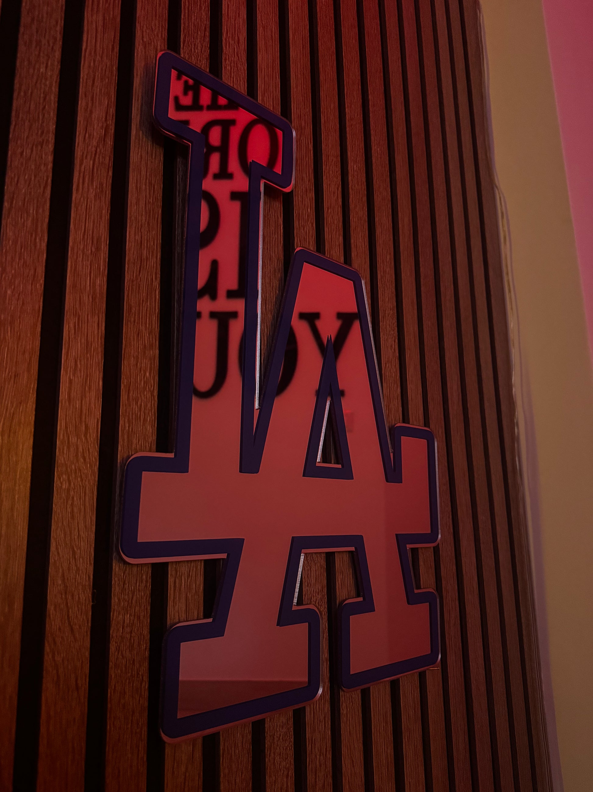 LA Mirror Edition – Signature Wall Piece